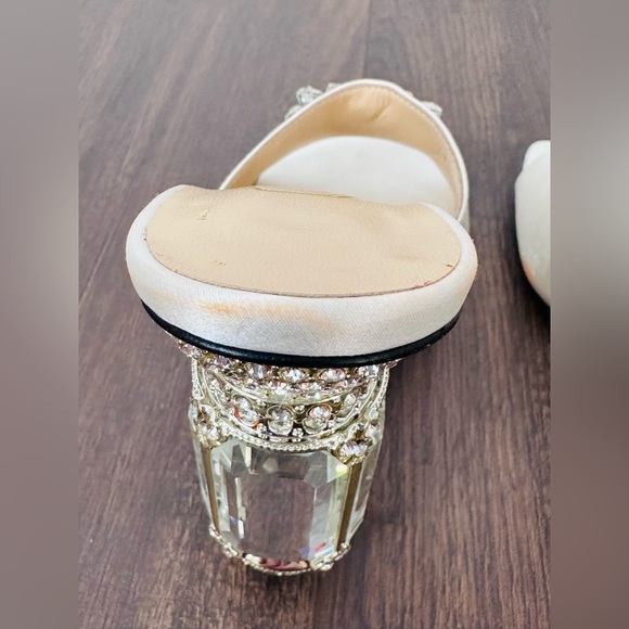 NALEBE BY AMINA MEANS SATIN AURUM MULES - Picture 11 of 16